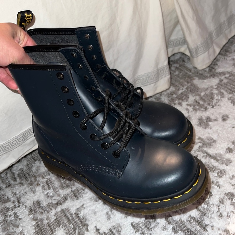 Dr. Martens 1460 Navy Smooth size 6 women 4.5 kids brand new